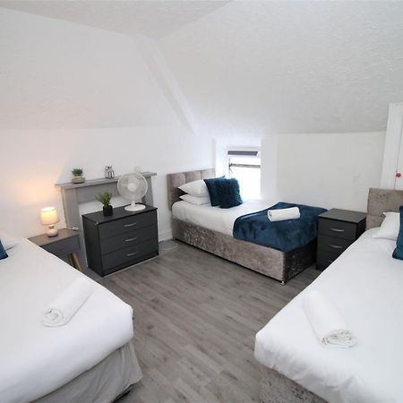 Free Local Parking - Fast Wifi - Sleeps 10 Guests By Property Promise Cardiff Exteriér fotografie