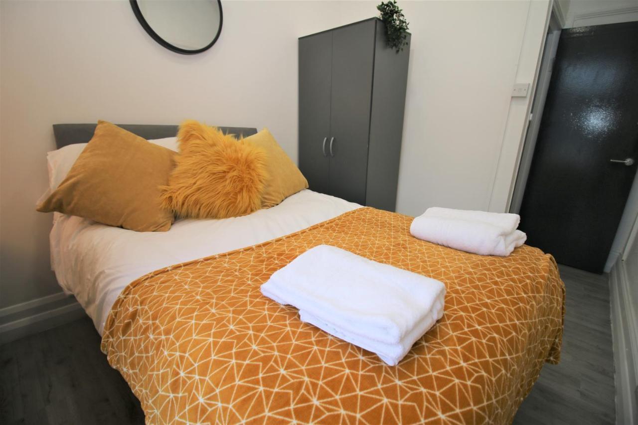 Free Local Parking - Fast Wifi - Sleeps 10 Guests By Property Promise Cardiff Exteriér fotografie
