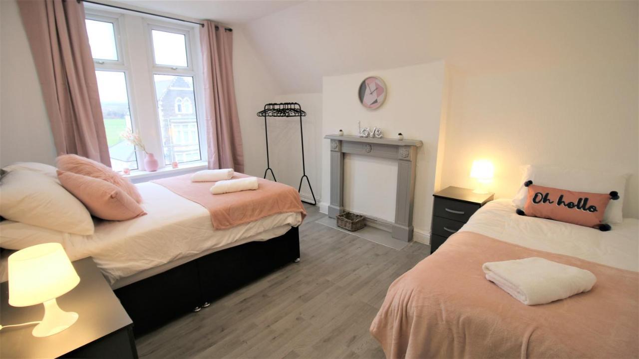 Free Local Parking - Fast Wifi - Sleeps 10 Guests By Property Promise Cardiff Exteriér fotografie