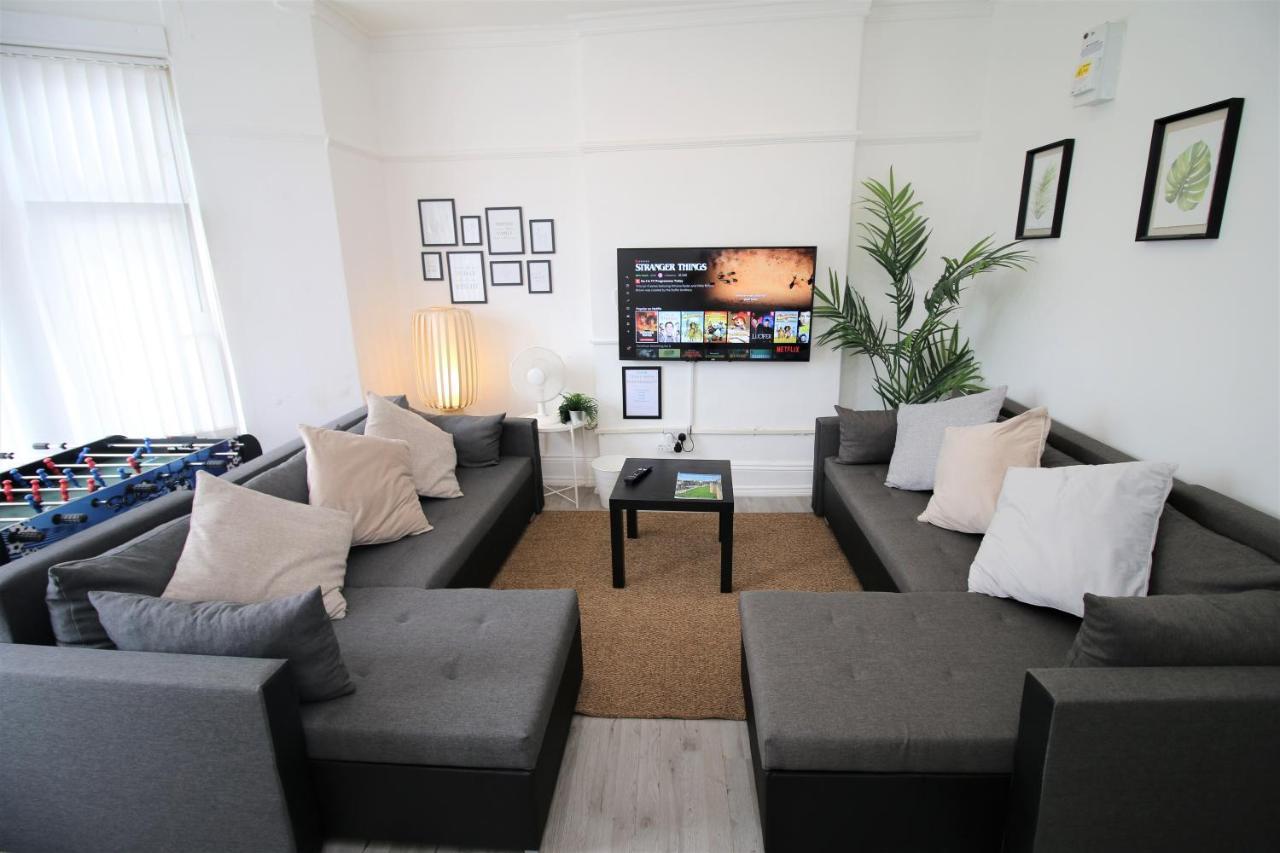 Free Local Parking - Fast Wifi - Sleeps 10 Guests By Property Promise Cardiff Exteriér fotografie