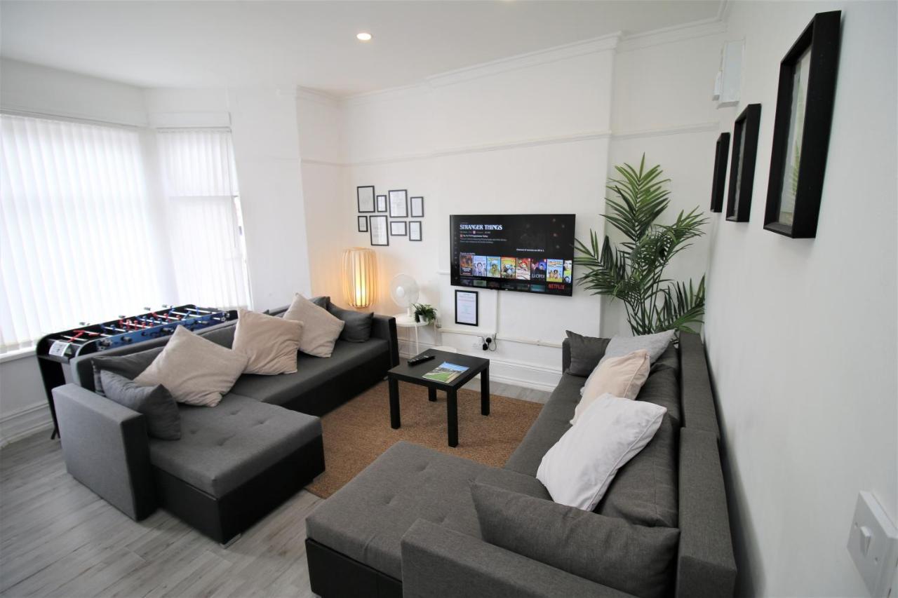 Free Local Parking - Fast Wifi - Sleeps 10 Guests By Property Promise Cardiff Exteriér fotografie