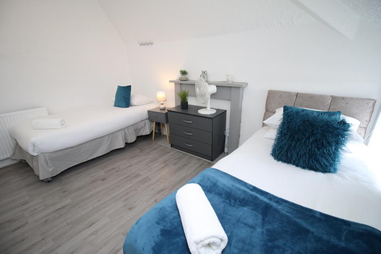 Free Local Parking - Fast Wifi - Sleeps 10 Guests By Property Promise Cardiff Exteriér fotografie